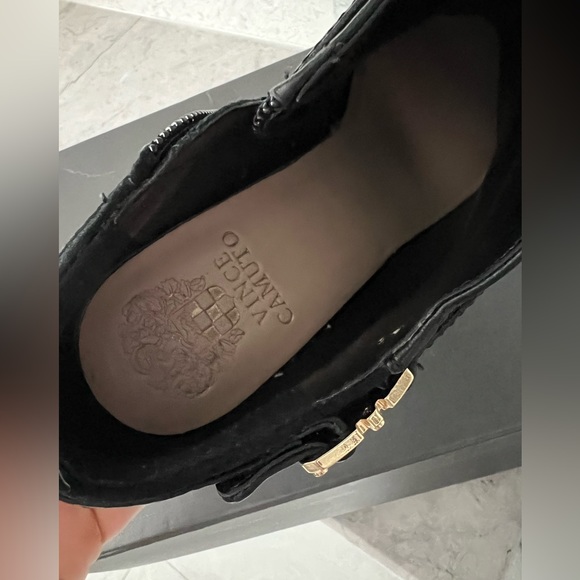 Vince Camuto heels - Picture 5 of 5